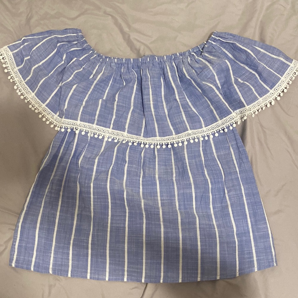 BNWT off the shoulder striped top size Large